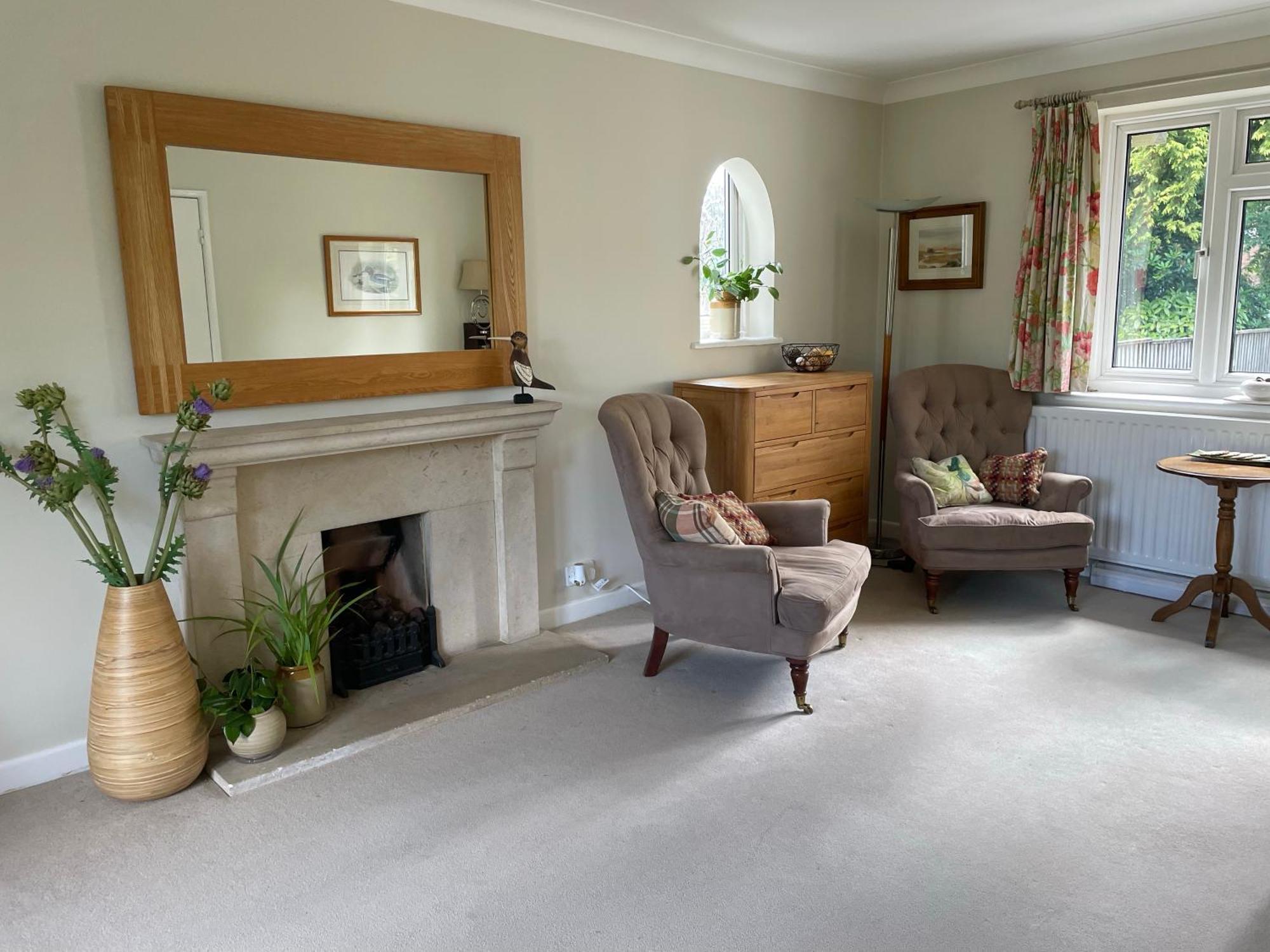 Charming Bournemouth House With Beautiful Spacious Gardens, 5 Min Drive To Beaches, Free Parking For 2-3 Cars Exteriör bild